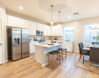 3705 E Flower Street - Photo Thumbnail 5