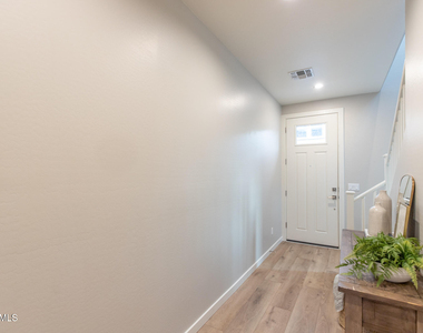 3705 E Flower Street - Photo Thumbnail 3
