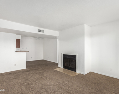 5995 N 78th Street - Photo Thumbnail 6