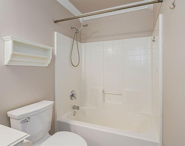 2503 Buckskin Drive - Photo Thumbnail 13