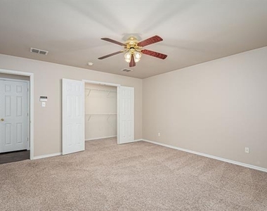 2503 Buckskin Drive - Photo Thumbnail 10