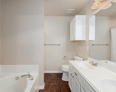 2503 Buckskin Drive - Photo Thumbnail 11