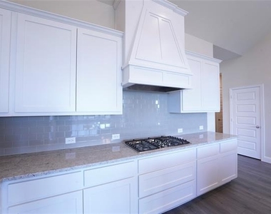 3208 Morris Lane - Photo Thumbnail 8