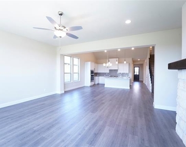 3208 Morris Lane - Photo Thumbnail 16