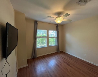 3721 Vienna Street - Photo Thumbnail 17