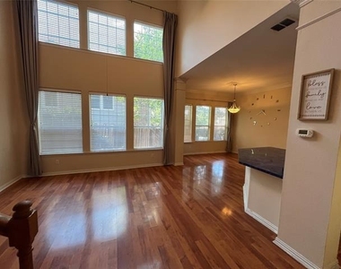 3721 Vienna Street - Photo Thumbnail 6