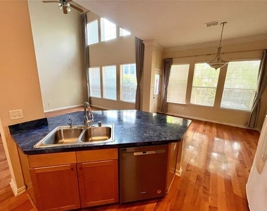 3721 Vienna Street - Photo Thumbnail 3