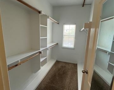 3721 Vienna Street - Photo Thumbnail 16