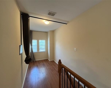 3721 Vienna Street - Photo Thumbnail 19