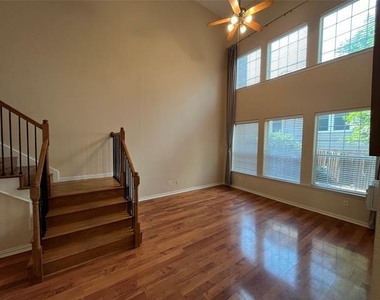 3721 Vienna Street - Photo Thumbnail 2