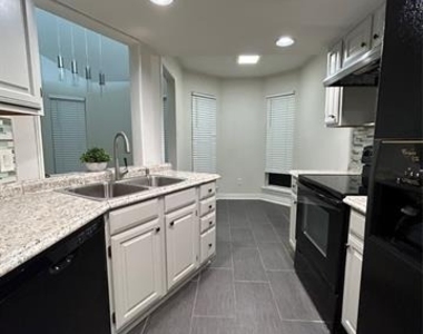 3115 Royal Gable Drive - Photo Thumbnail 18