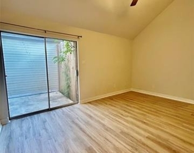 3115 Royal Gable Drive - Photo Thumbnail 27