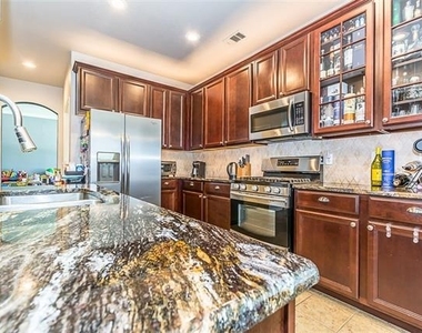 8312 Clear Bay - Photo Thumbnail 7