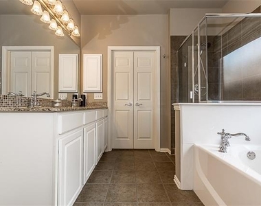 8312 Clear Bay - Photo Thumbnail 13