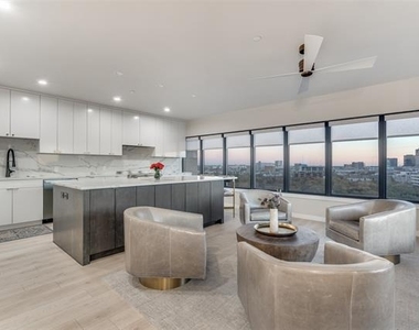 3030 Mckinney Avenue - Photo Thumbnail 8