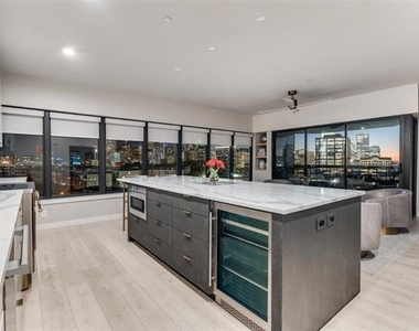 3030 Mckinney Avenue - Photo Thumbnail 11