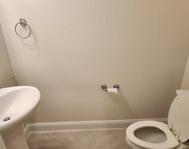 3816 Oldham Road - Photo Thumbnail 14