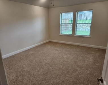 3816 Oldham Road - Photo Thumbnail 7