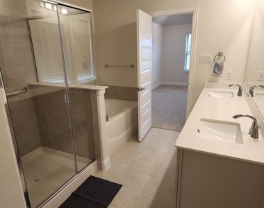 3816 Oldham Road - Photo Thumbnail 9