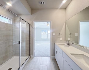3713 Canyon Drive - Photo Thumbnail 10