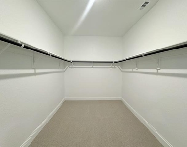 3713 Canyon Drive - Photo Thumbnail 13