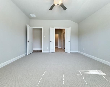 3713 Canyon Drive - Photo Thumbnail 9