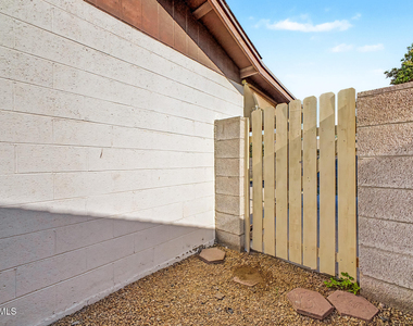 5733 W Mescal Street - Photo Thumbnail 38