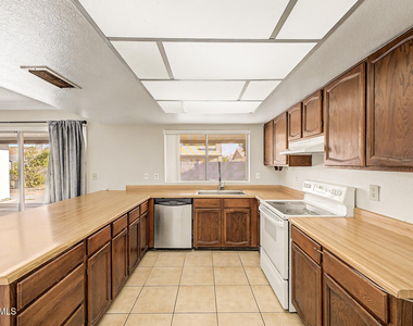 5733 W Mescal Street - Photo Thumbnail 15