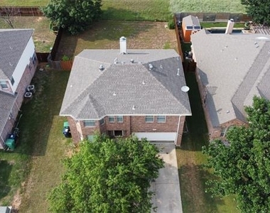 3305 Ocean Drive - Photo Thumbnail 1