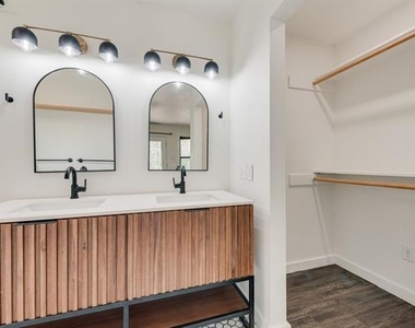 284 Pleasant Hill Lane - Photo Thumbnail 28