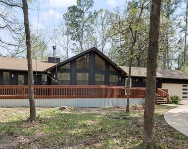 284 Pleasant Hill Lane - Photo Thumbnail 1