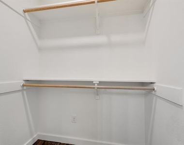 284 Pleasant Hill Lane - Photo Thumbnail 24