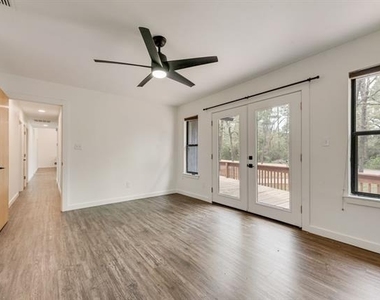 284 Pleasant Hill Lane - Photo Thumbnail 6