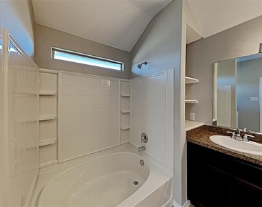 7948 Mosspark Lane - Photo Thumbnail 14