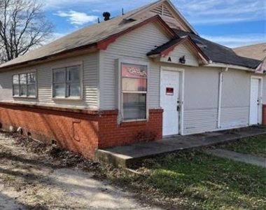 120 W Heron Street - Photo Thumbnail 2