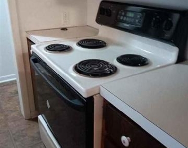 120 W Heron Street - Photo Thumbnail 7