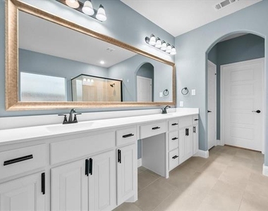 4434 Verbena Street - Photo Thumbnail 27