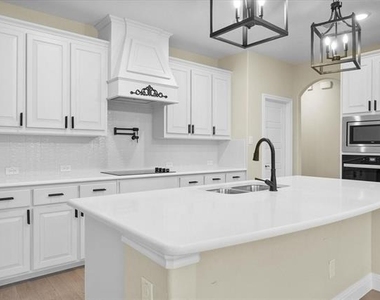 4434 Verbena Street - Photo Thumbnail 21