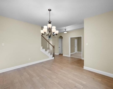 4434 Verbena Street - Photo Thumbnail 3