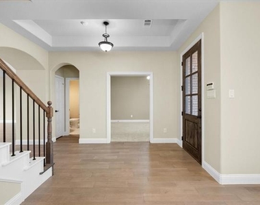 4434 Verbena Street - Photo Thumbnail 6