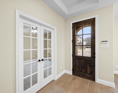 4434 Verbena Street - Photo Thumbnail 8