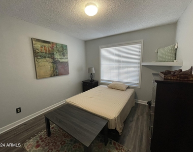 7811 E Park View Drive - Photo Thumbnail 22