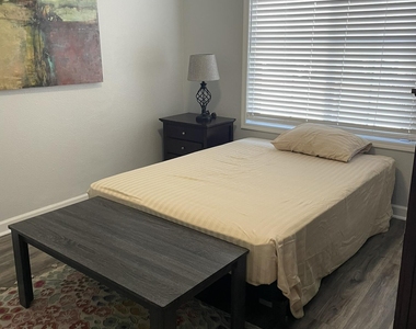 7811 E Park View Drive - Photo Thumbnail 21