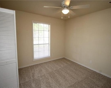 902 Lindo Drive - Photo Thumbnail 17