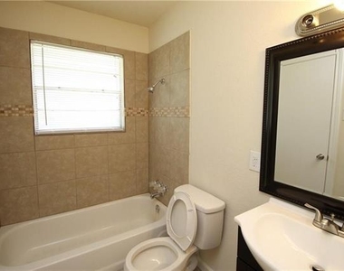 902 Lindo Drive - Photo Thumbnail 10