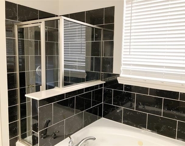 6417 Calloway Drive - Photo Thumbnail 9