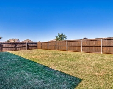 16308 E Harwood Drive - Photo Thumbnail 21