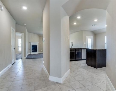 16308 E Harwood Drive - Photo Thumbnail 2