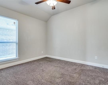 16308 E Harwood Drive - Photo Thumbnail 16