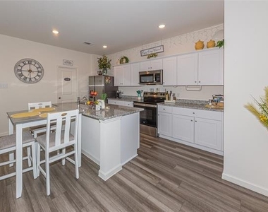 14114 Donahue Street - Photo Thumbnail 11